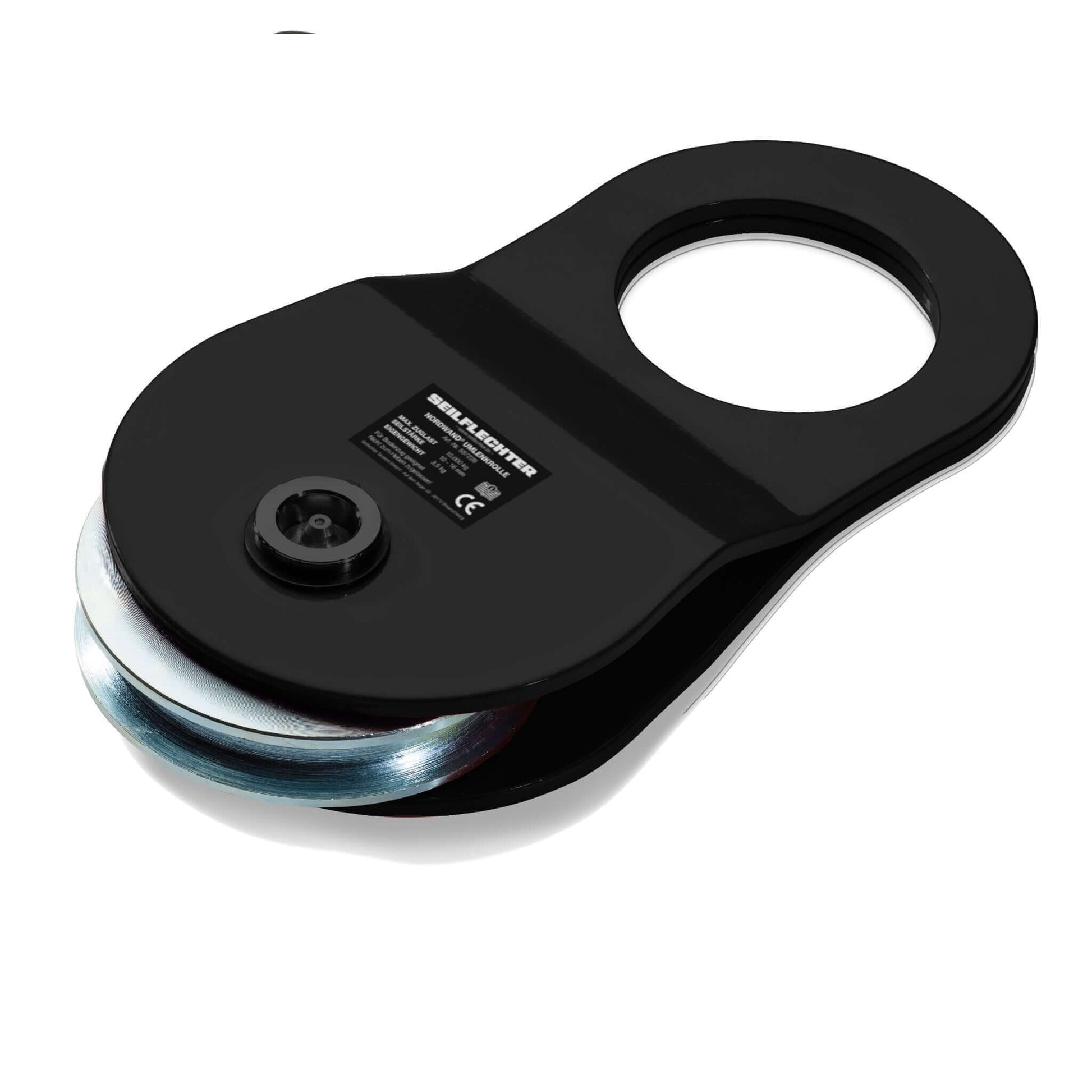 Vielseitiges Bergeset bis 4,5 t Fahrzeuggewicht von Seilflechter Tauwerk GmbH. Inklusive Umlenkrolle, Schäkeln, Handschuhen und mehr. Ideal für Fahrzeugbergungen mit oder ohne Windeneinsatz bis 3,5 t. Perfekt für Geländefahrten und Offroad-Abenteuer.